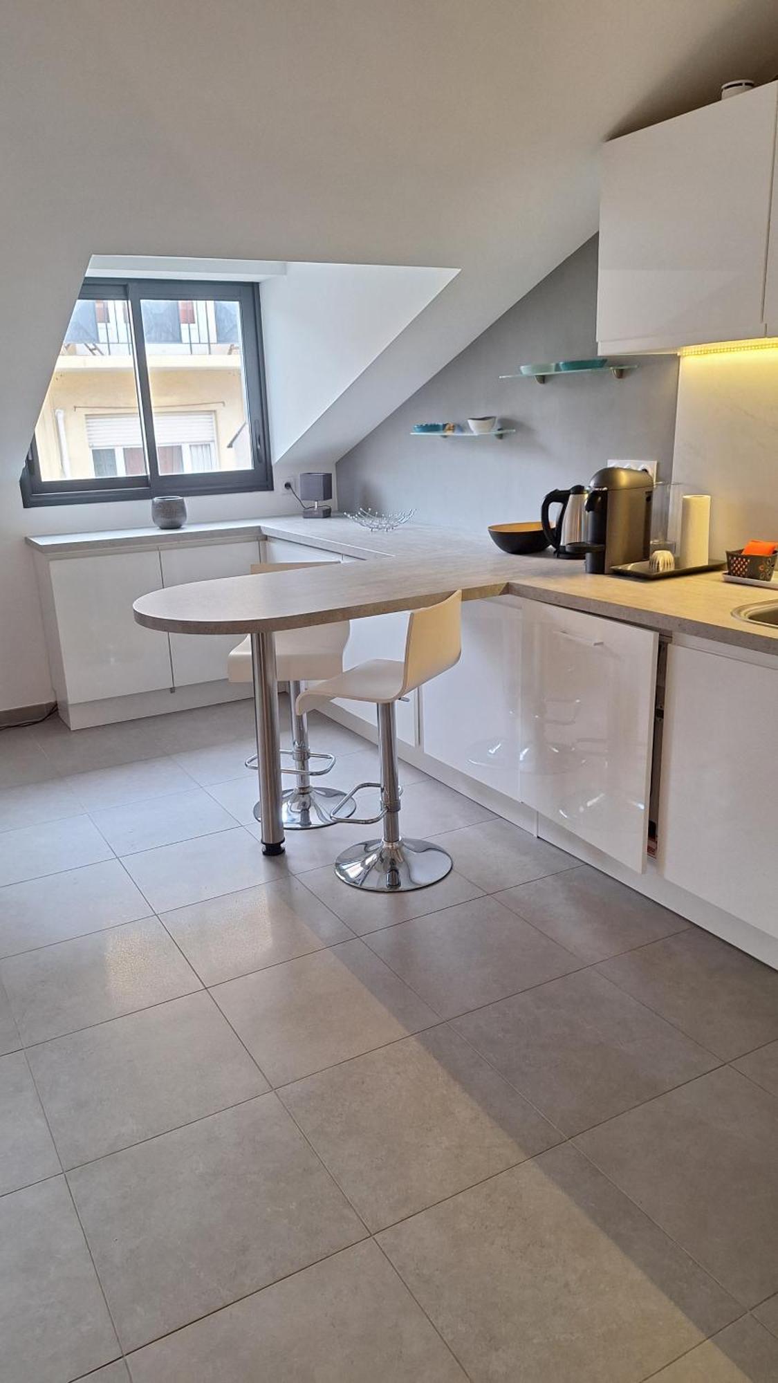 Appartement Beau 2 Pieces Rue D'antibes *