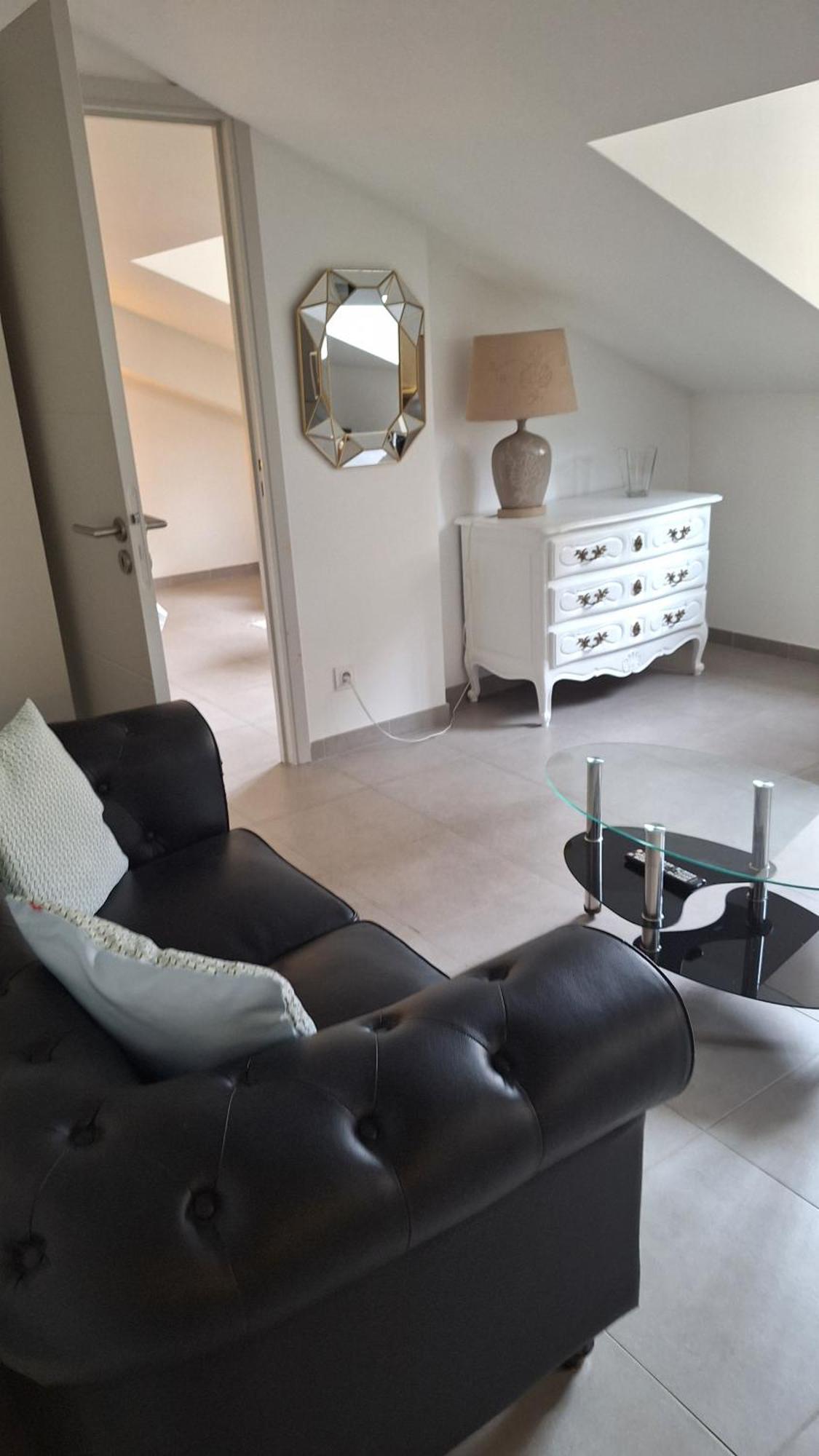 Beau 2 Pieces Rue D'antibes * Cannes